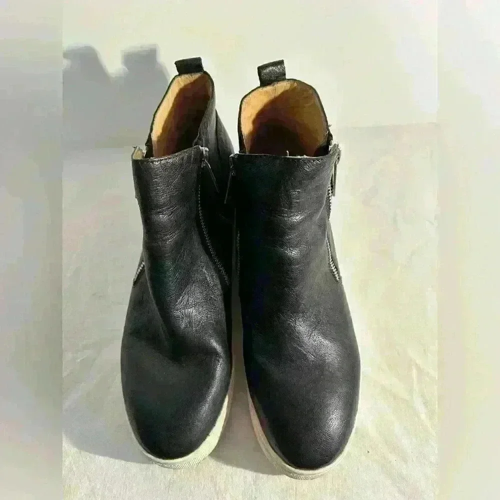 J/ Slides Leather Platform Bootie Sneakers